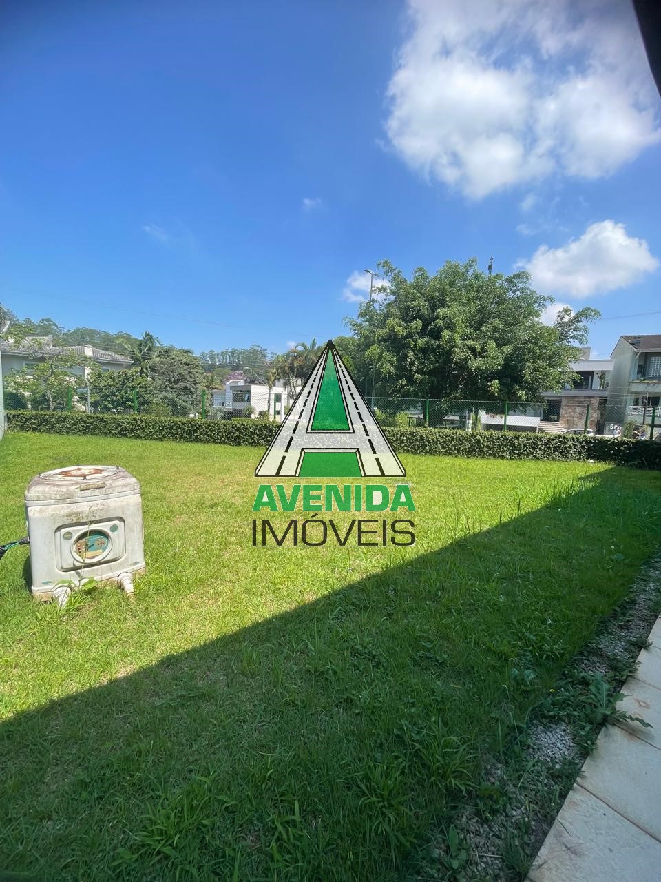 Lindo sobrado, 542 m² com 5 dormitórios, sendo 3 suítes, Swiss Park, São Bernardo do Campo