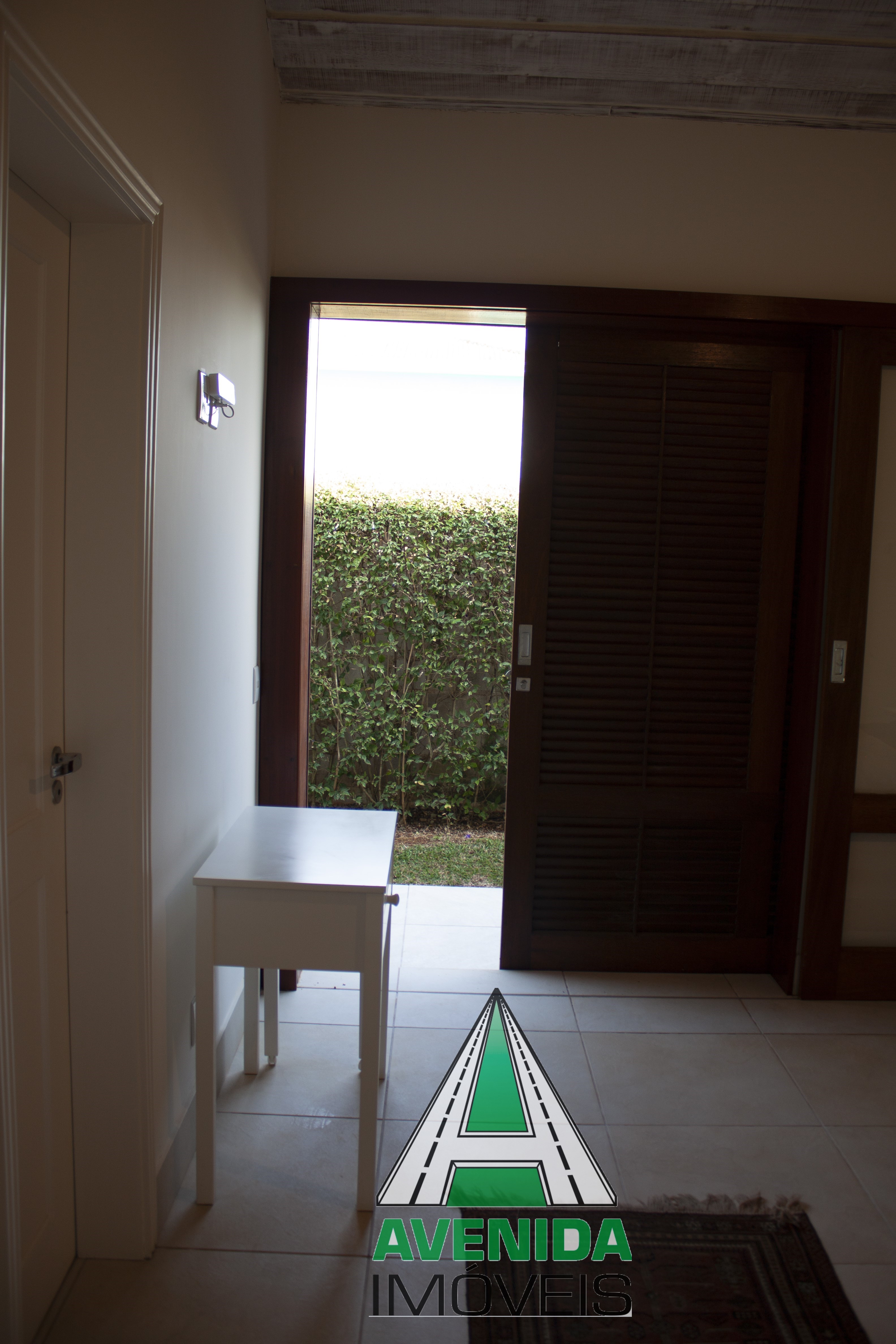 Linda casa térrea, 549 m² c/ 4 suítes na cidade de Cesário Lange- SP