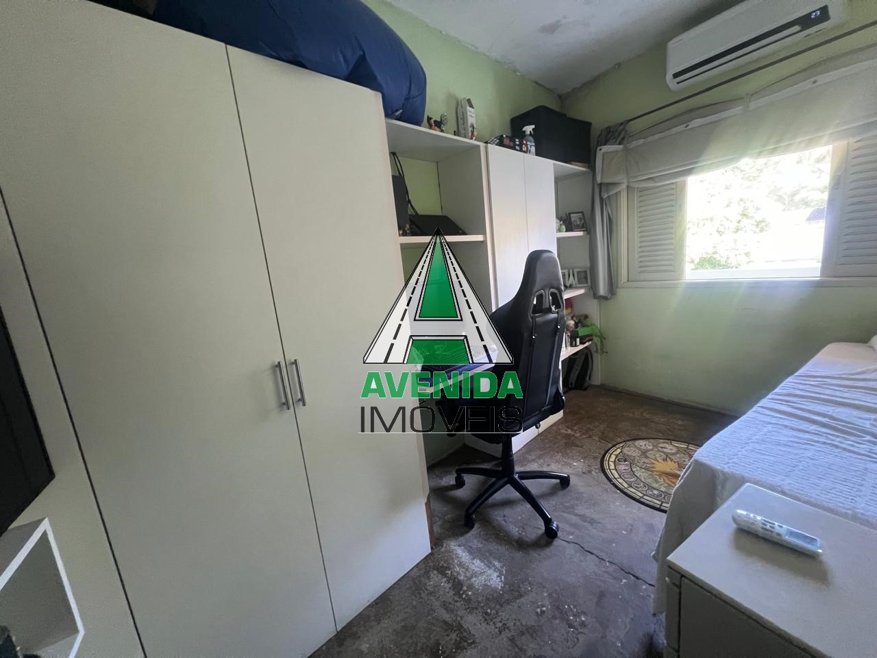 Casa  c/ 301 m² no Bairro Planalto em São Bernardo do Campo