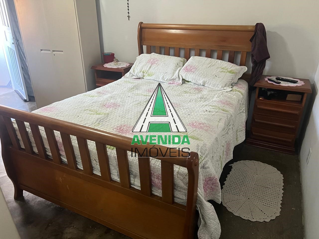 Casa  c/ 301 m² no Bairro Planalto em São Bernardo do Campo